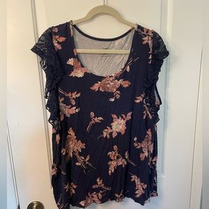 Torrid Super Soft Scoop Neck Lace Flutter Sleeve Floral Top Size 2